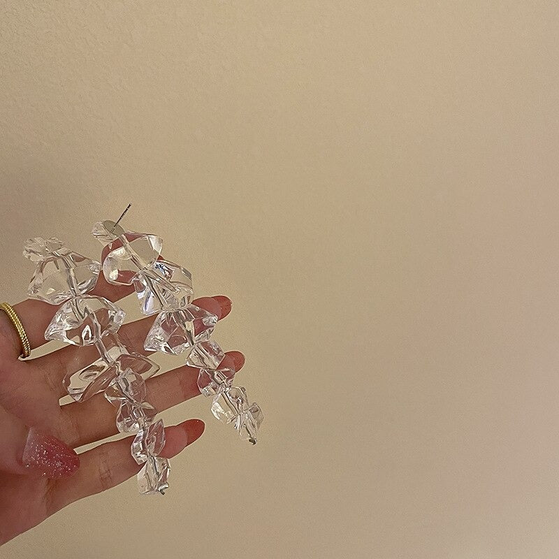 Glasähnliche Statement-Ohrringe aus Acryl