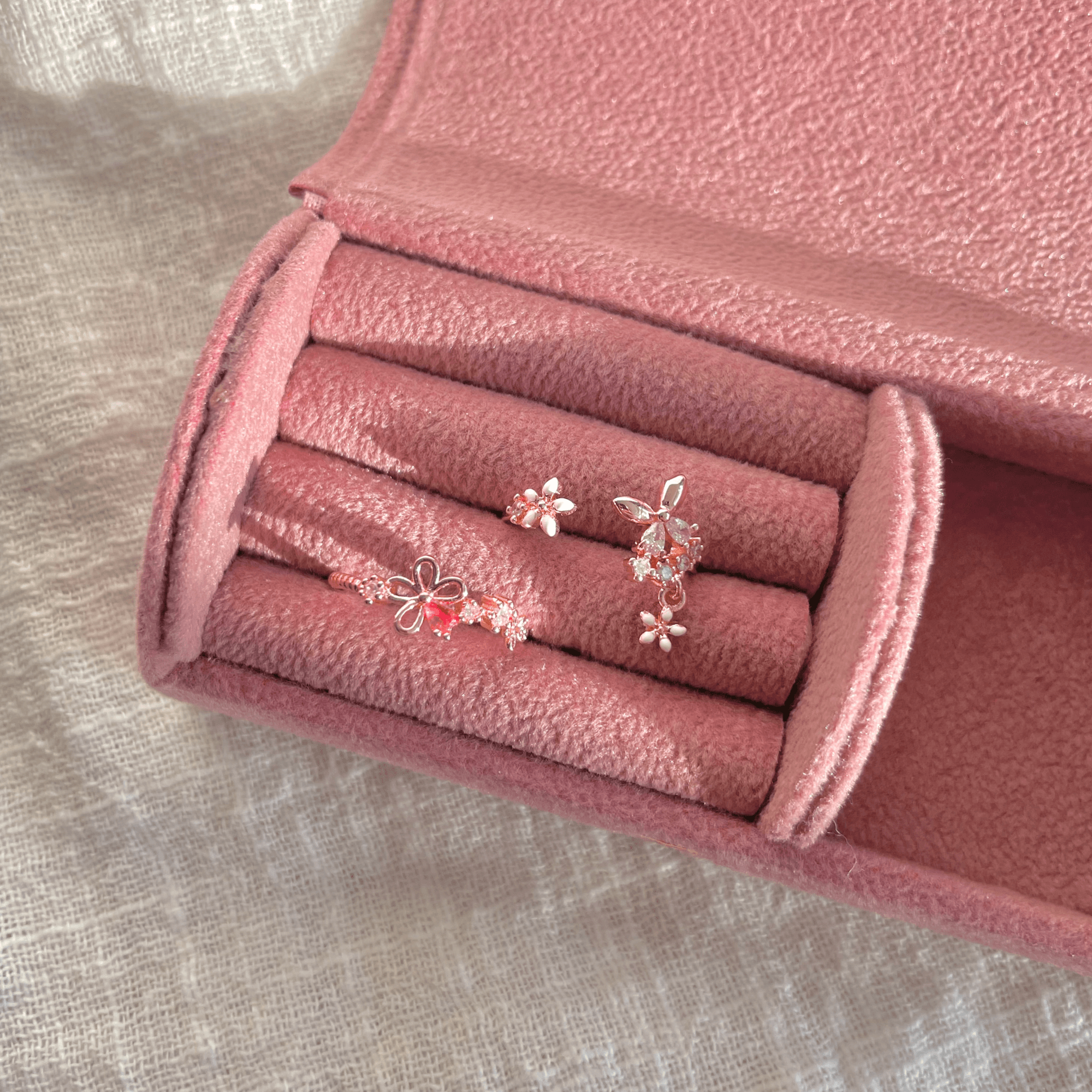 Blumenring aus Roségold (2 Stile)