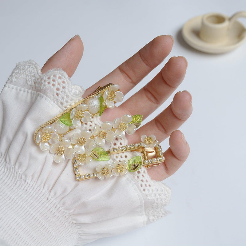 Blumenhaarspange (3 Stile)