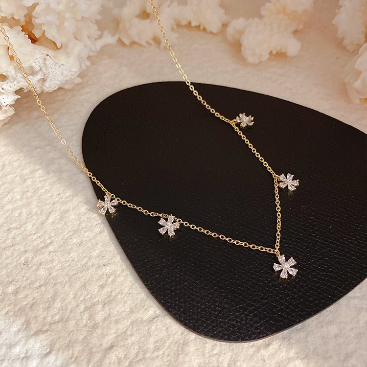 Blumen-Halsband - Winona