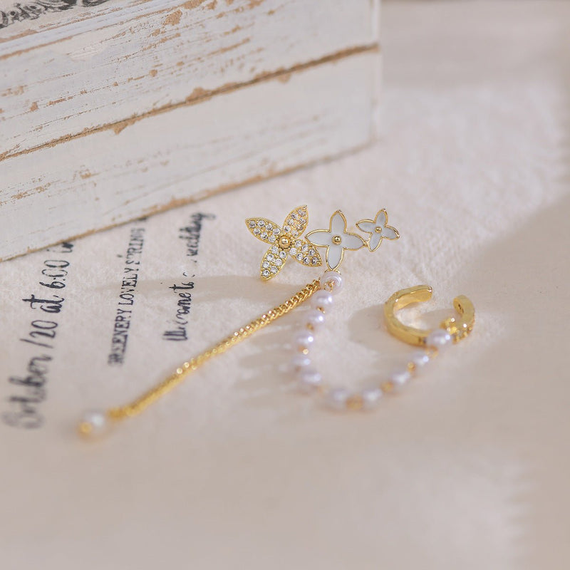 Blumenohrringe und Ohrklemmen - Daniella