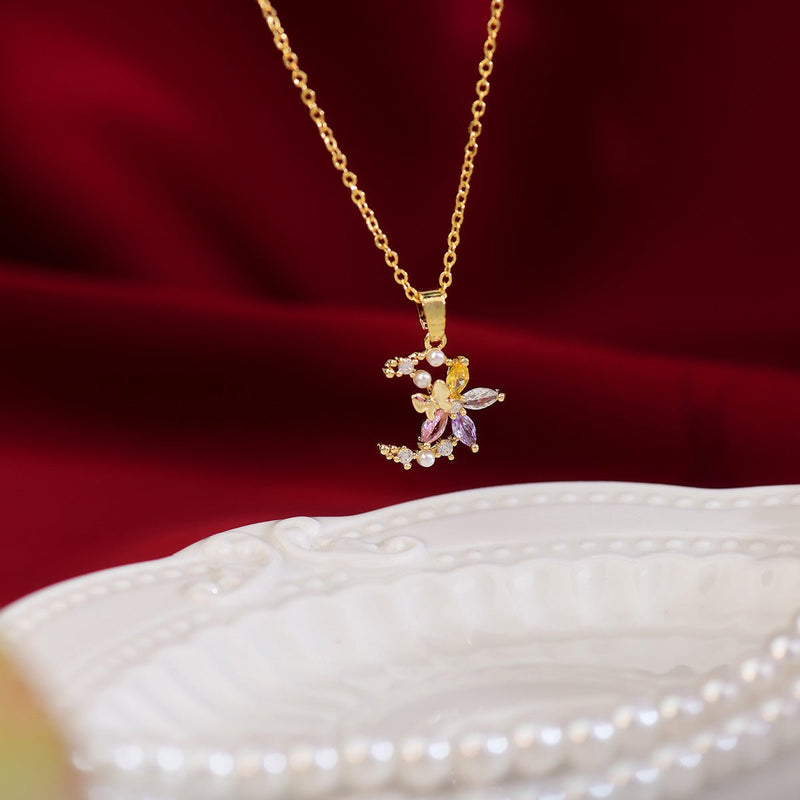 Blume Mond Halskette