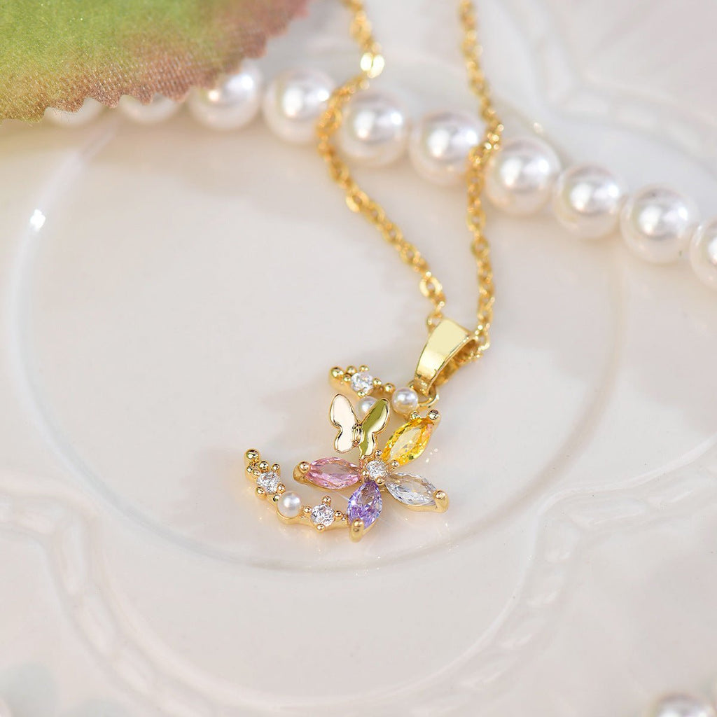 Blume Mond Halskette