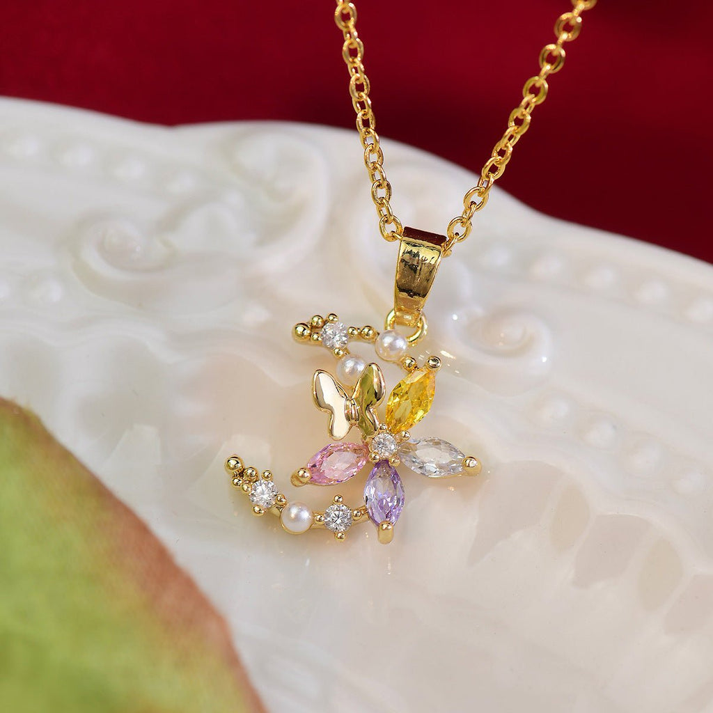 Blume Mond Halskette