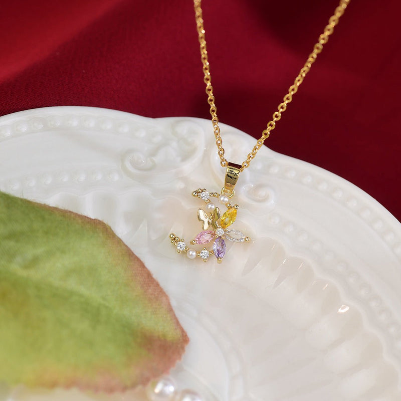 Blume Mond Halskette