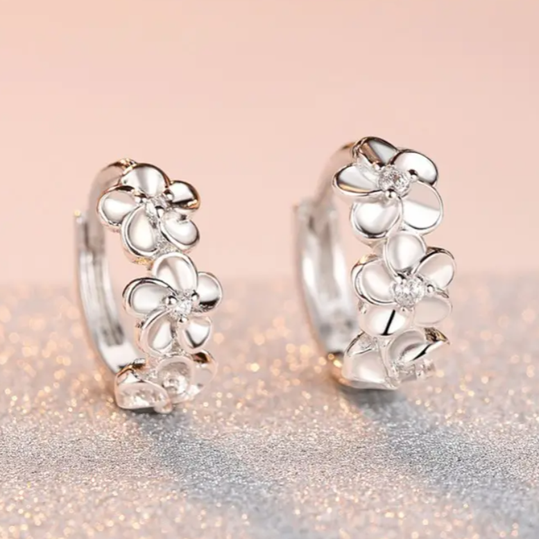 Chavri - Blütenblatt Perfektion Ohrringe