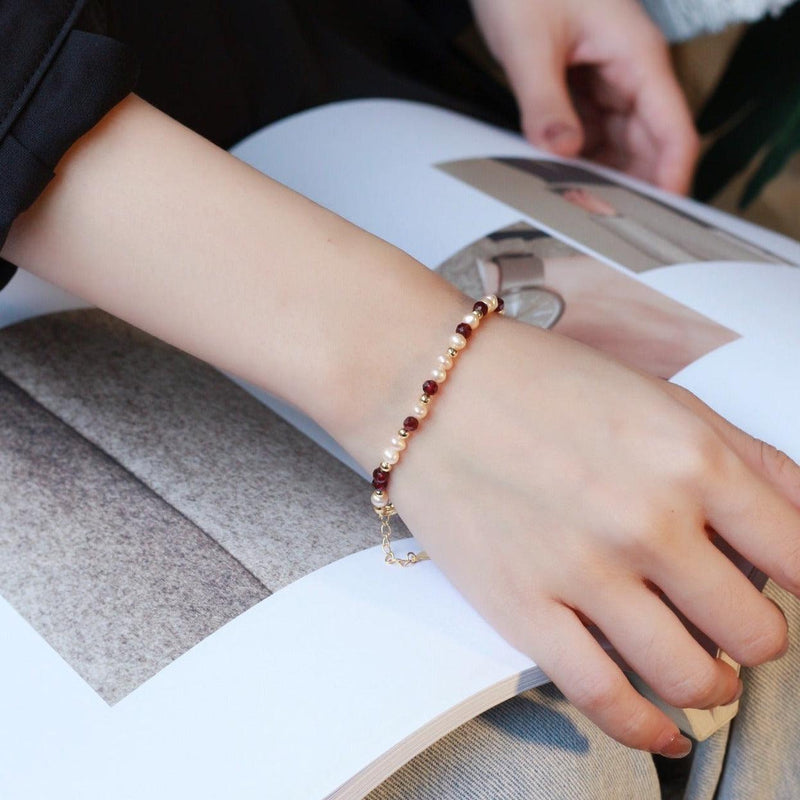 Granat- und Perlenarmband (massives Silber)