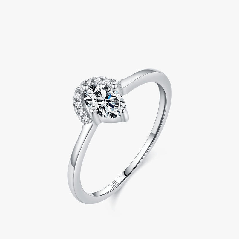 Schimmernder Halo-Tropfenring