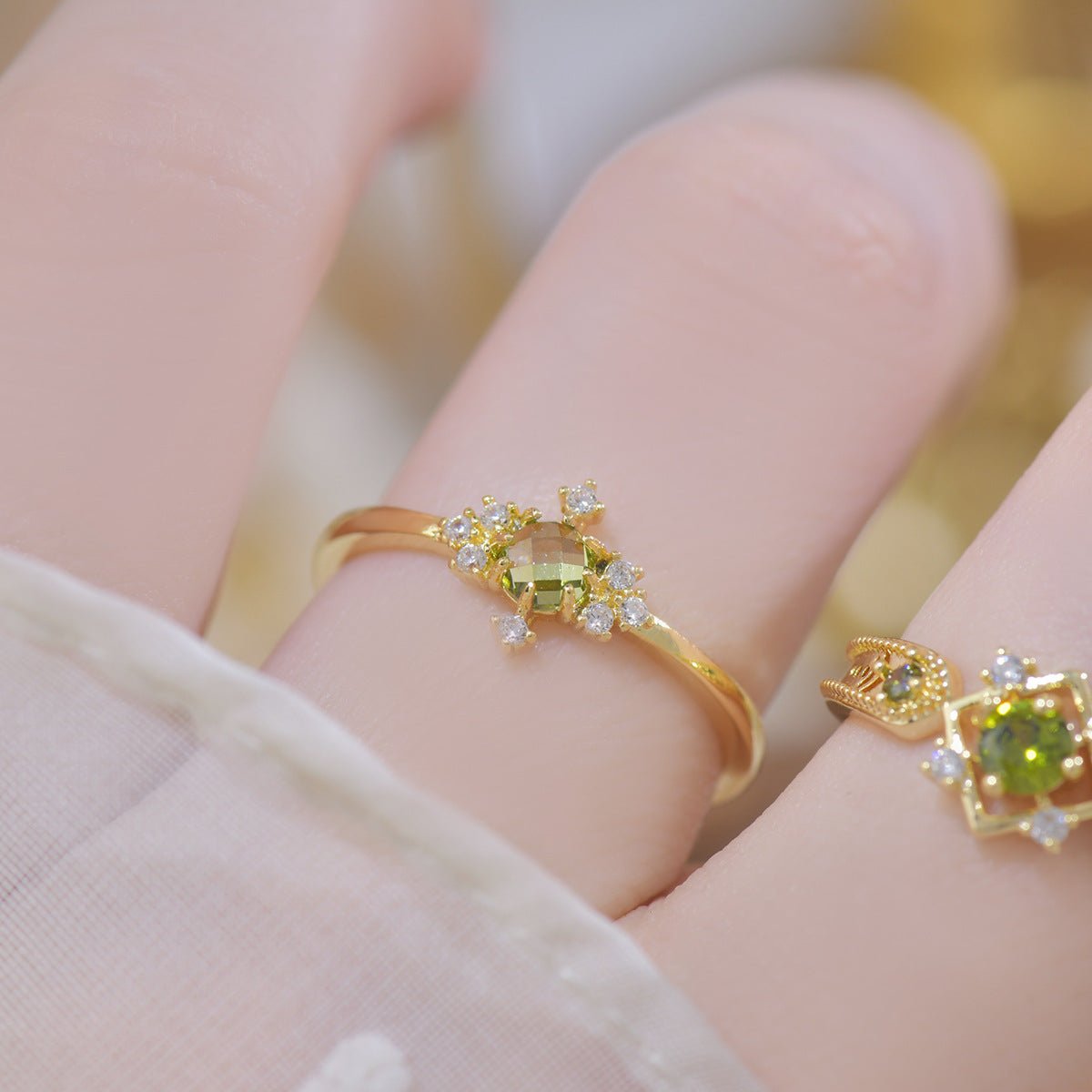 Grünes Barock-Ringset