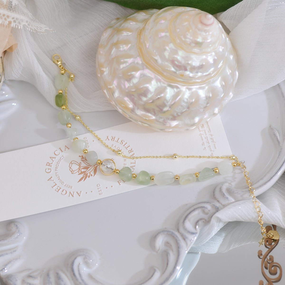 Grünes Traubensteinarmband