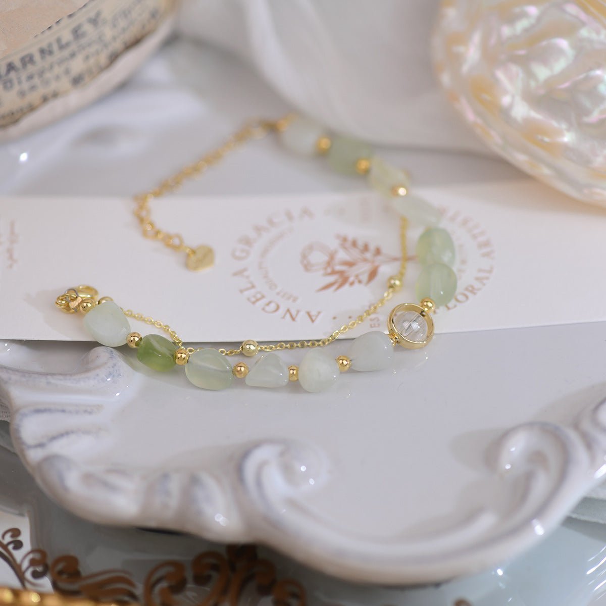 Grünes Traubensteinarmband