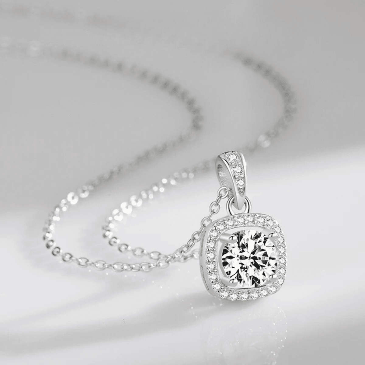 Halo Sparkle Silber Halskette - Helles Rund