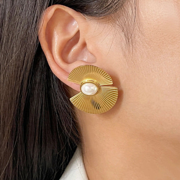 Perlenfächer-Ohrring