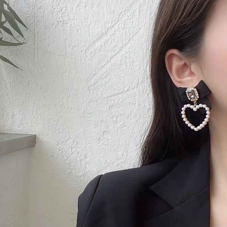 Carmiora - Exquisite Bowknot-Perlenohrringe