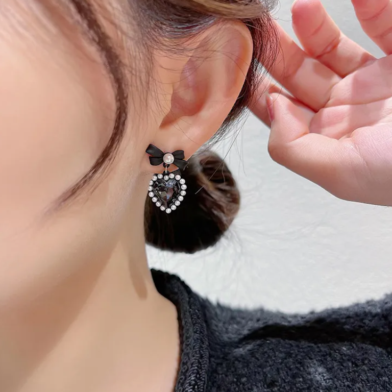 Carmiora - Exquisite Bowknot-Perlenohrringe