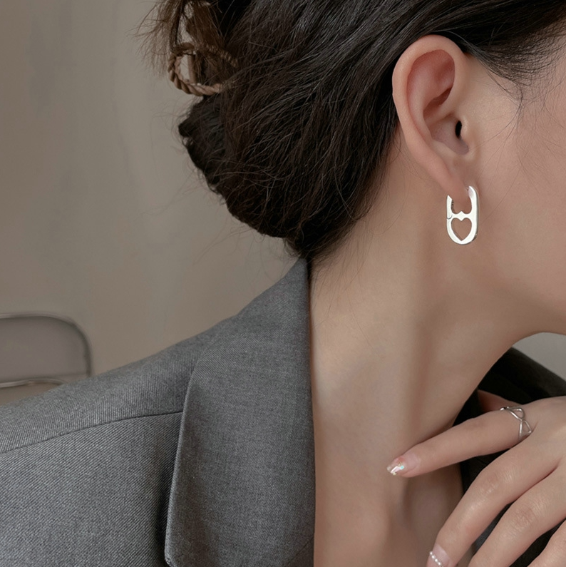 Carmiora - Glitzernde Hoop-Ohrringe