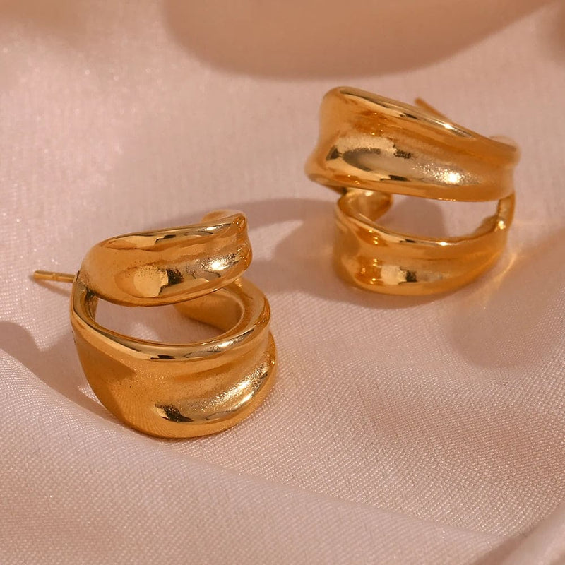 Gebogene hohle Ohrringe