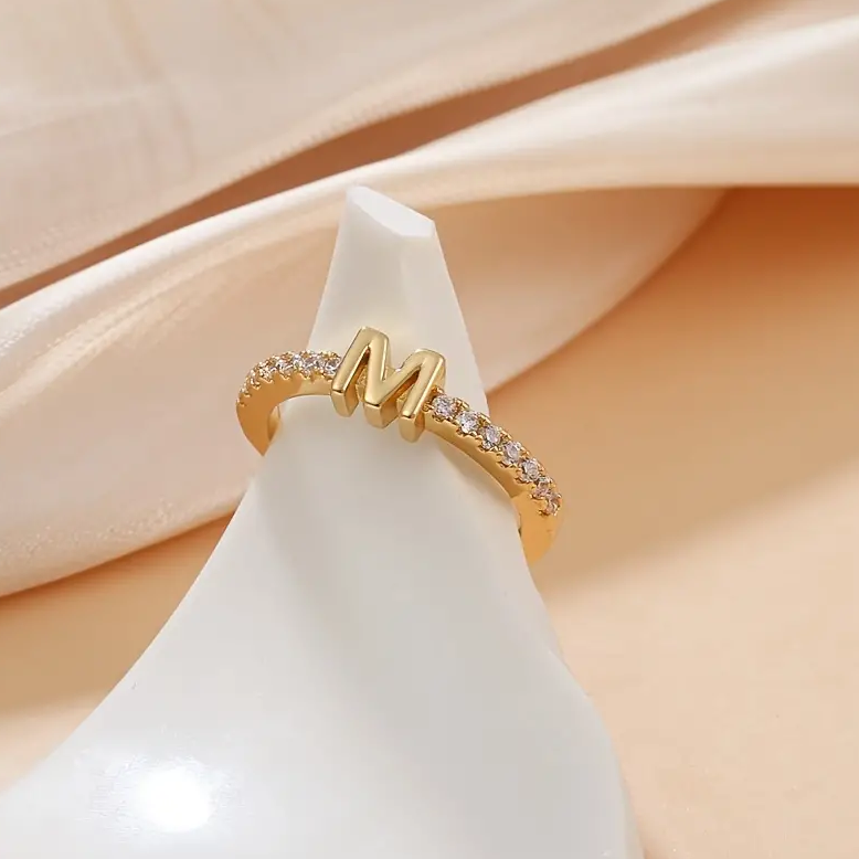 Carmiora - Intuitiv geschichteter Fingerring