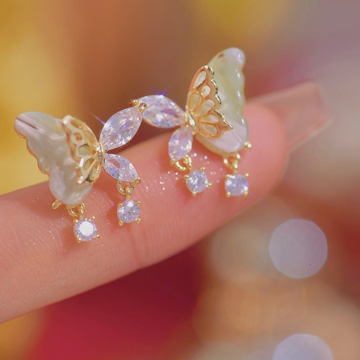 Jade-Schmetterlings-Ohrringe