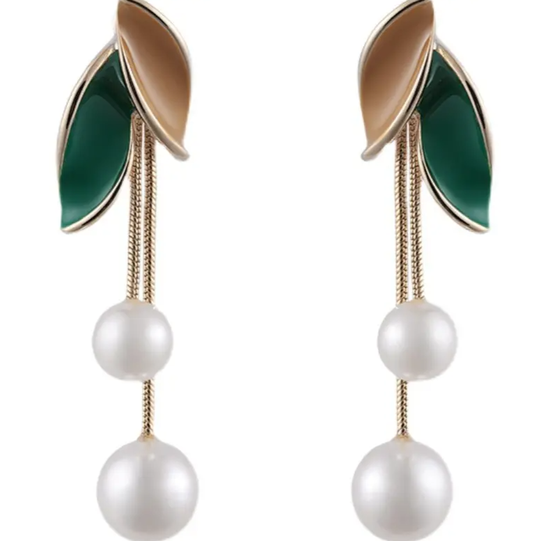 Chavri - Quasten Perlen-Ohrringe