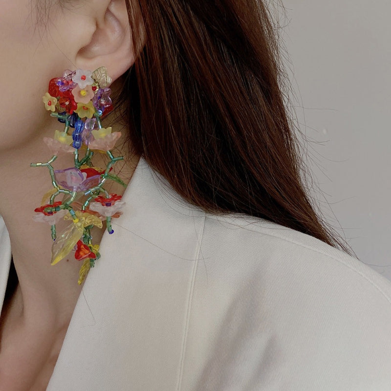 Ausgefallene handgemachte florale lange Quasten-Statement-Ohrringe