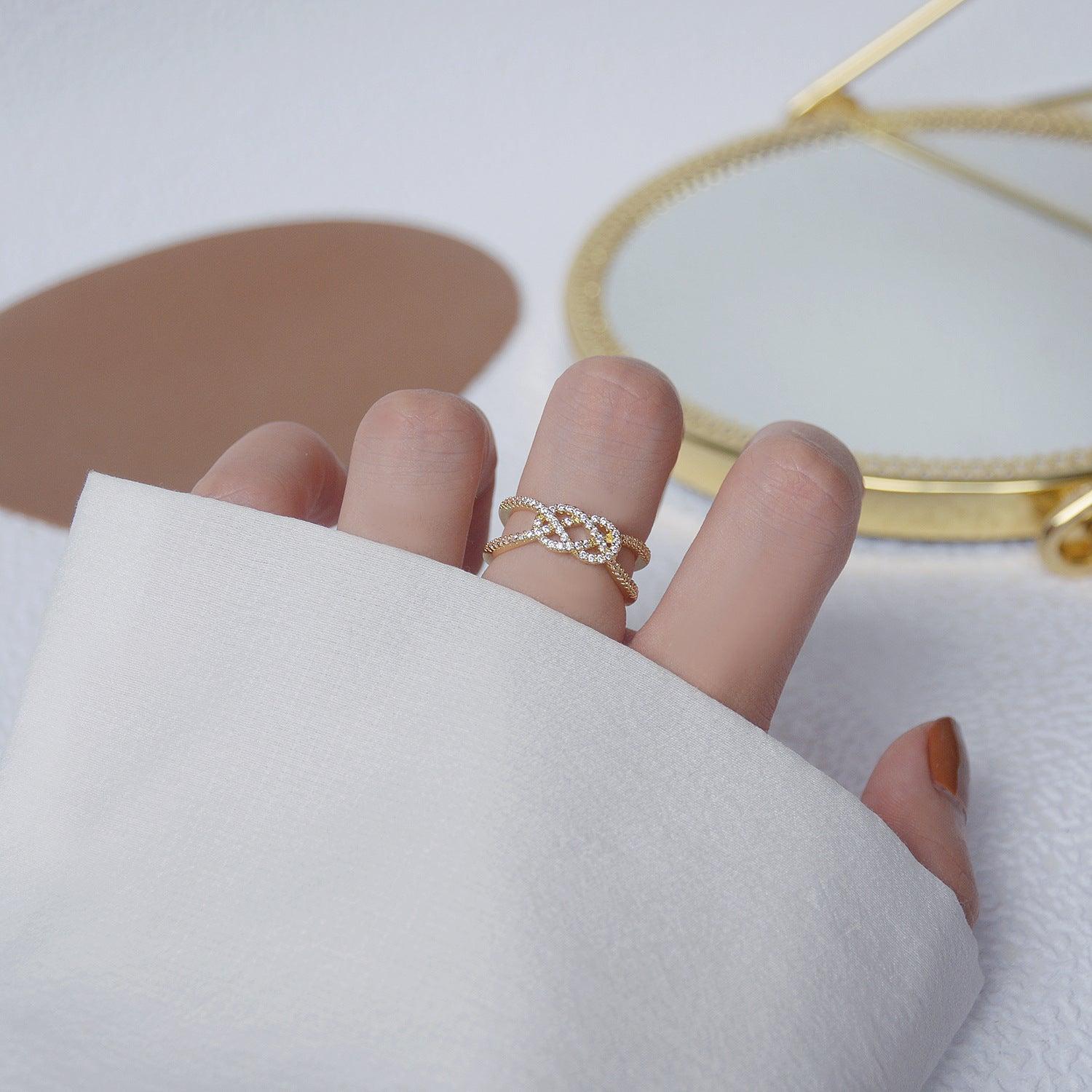 Liebesknotenring (2 Stile)