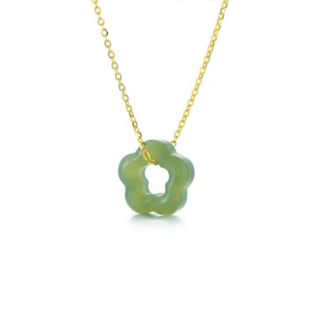 Wunderschöne florale Jade-Halskette