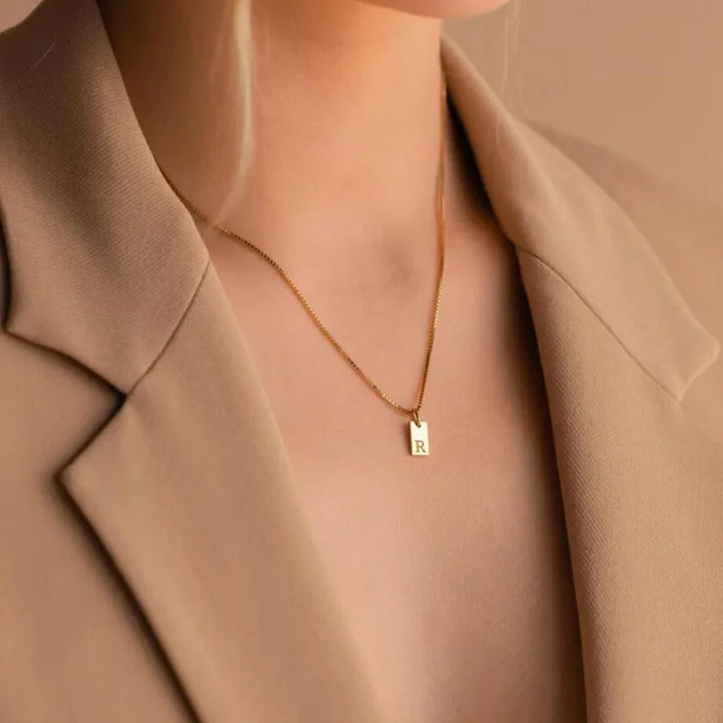 Carmiora - Individuelle Buchstaben-Halskette