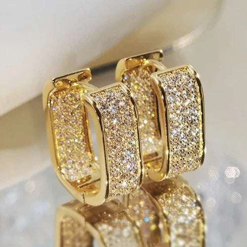 Carmiora - Adorn CZ Hoop-Ohrringe