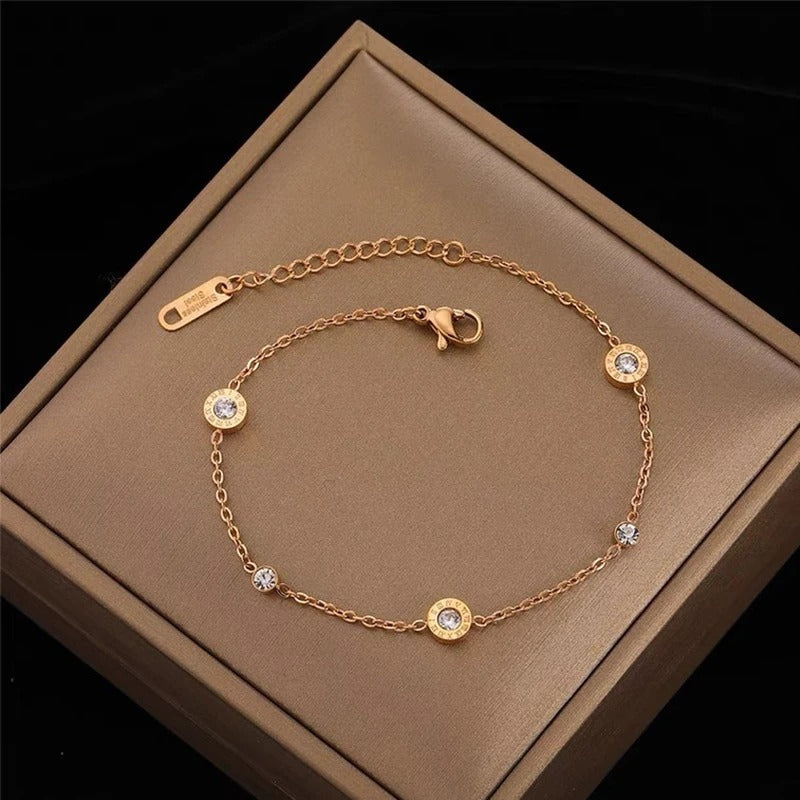 Carmiora - Kristallarmband mit römischen Ziffern
