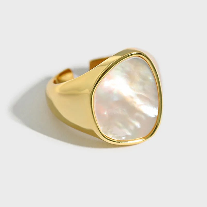 Carmiora - Geometrischer modischer Ring