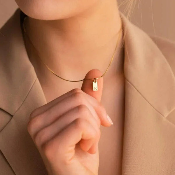 Chavri - Individuelle Buchstaben-Halskette