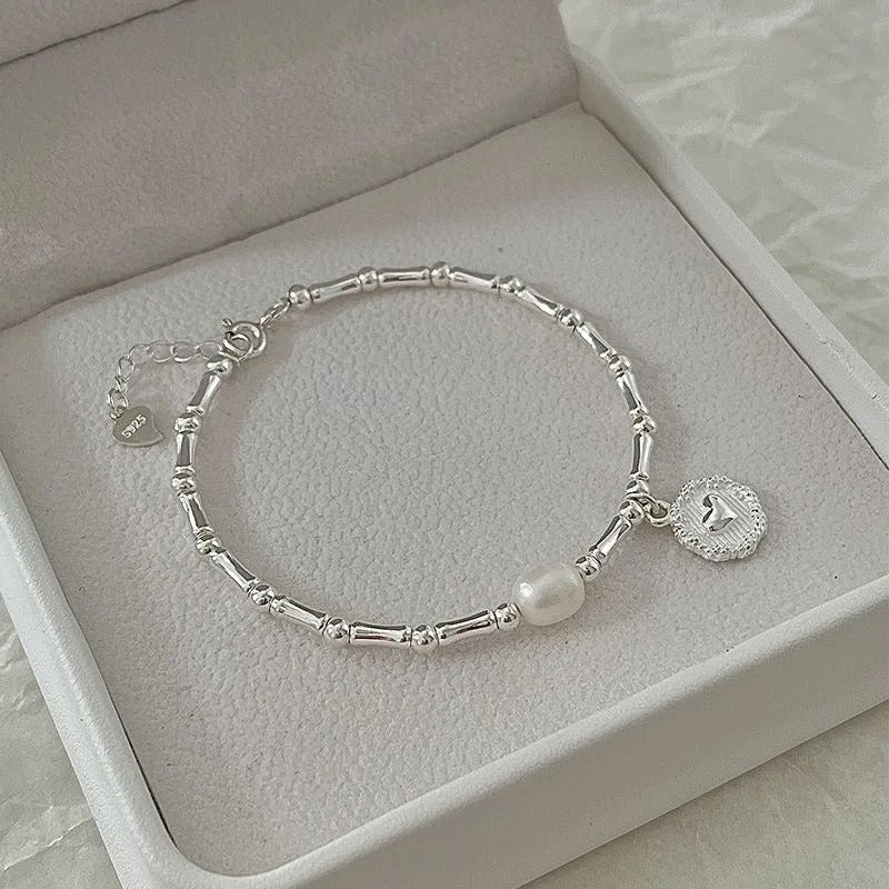 Carmiora - Elegantes Gedrehtes Armband