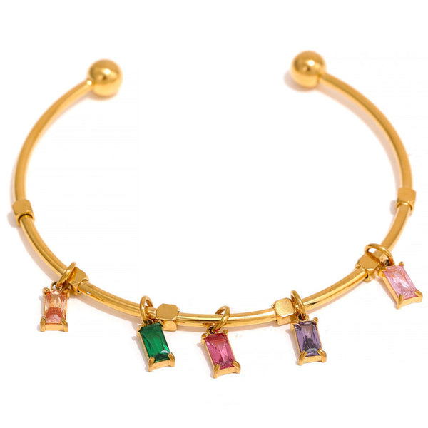 Anspruchsvolles Armreif-Armband mit Anhängern aus Zirkonia