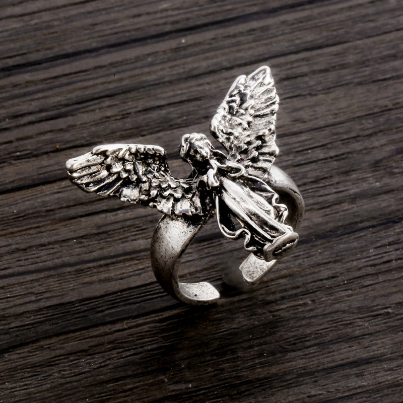 Verstellbare Ringe mit Engel im Vintage-Gothic-Stil