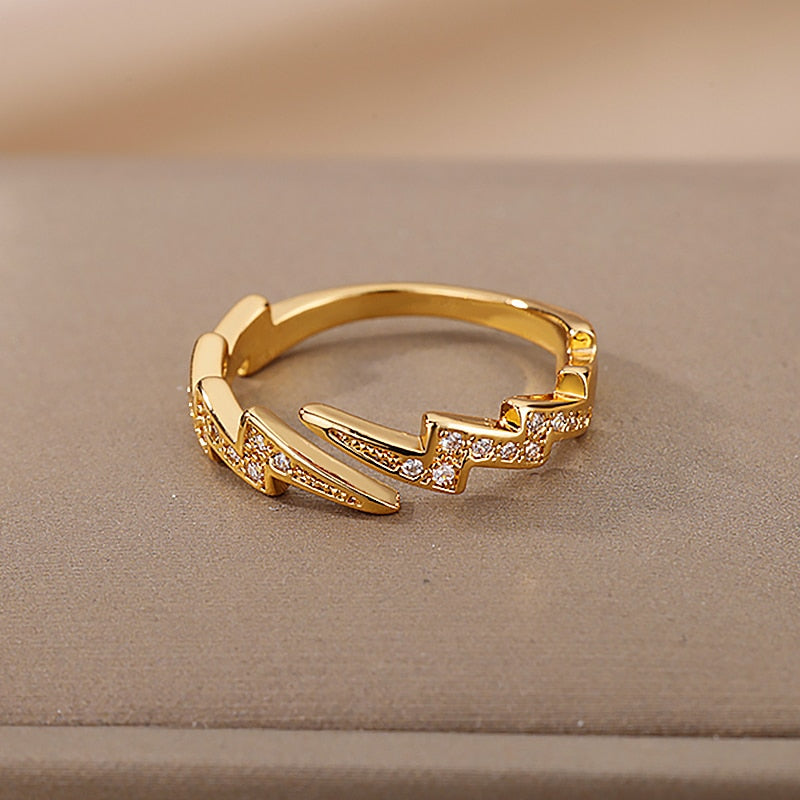 Stapelbare und verstellbare minimalistische Ringkollektion aus Gold und Silber