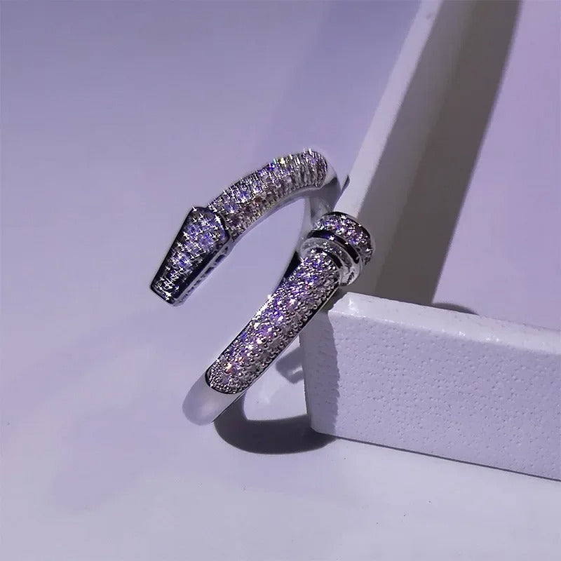 Carmiora - Klassischer Weißer Ring