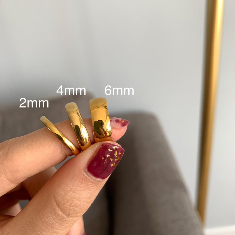 Minimalistische stapelbare Goldringe