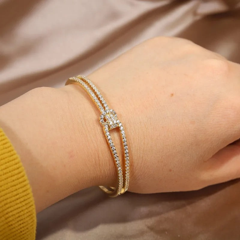 Carmiora - Knotfinity Zirkonium-Armband