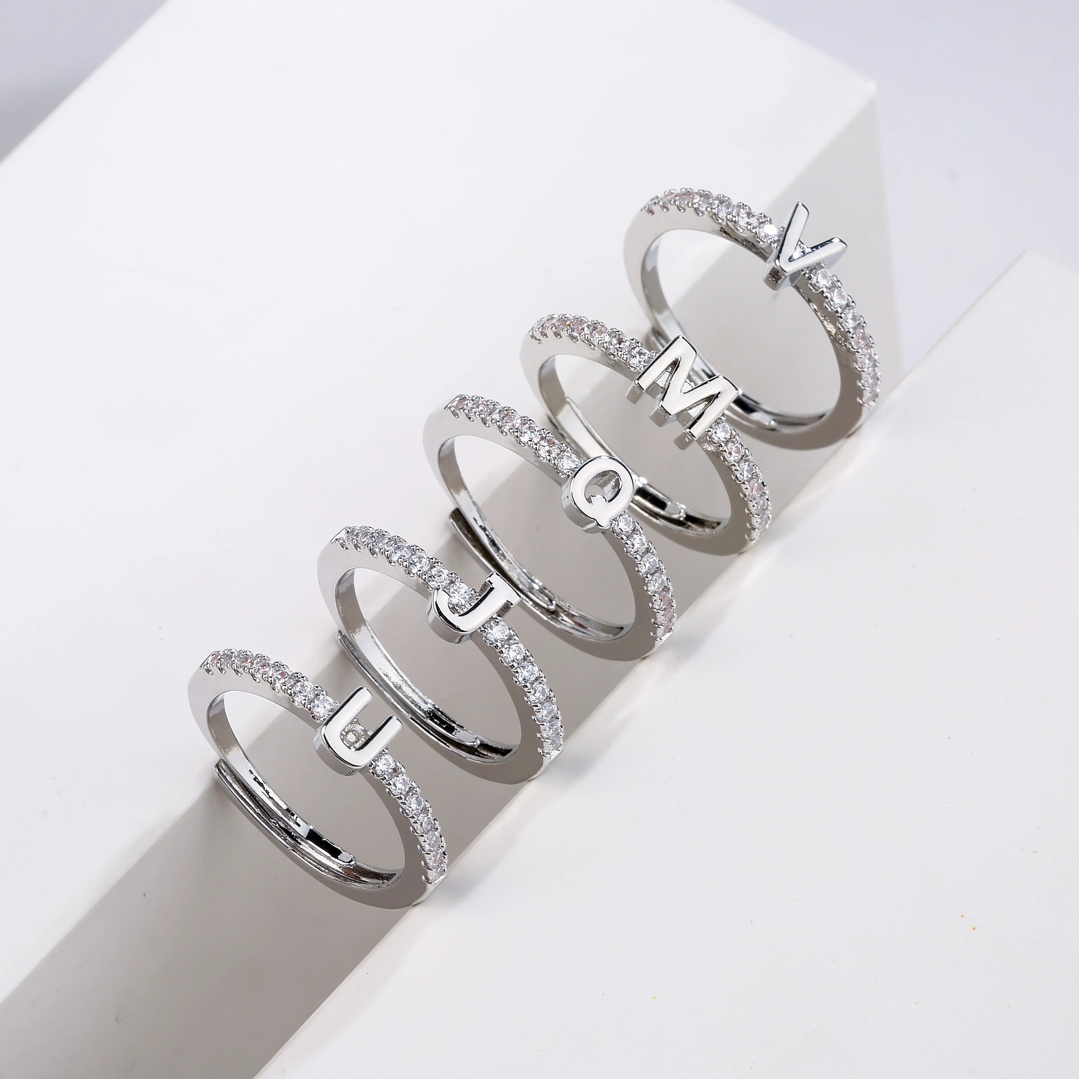 Carmiora - Intuitiv geschichteter Fingerring