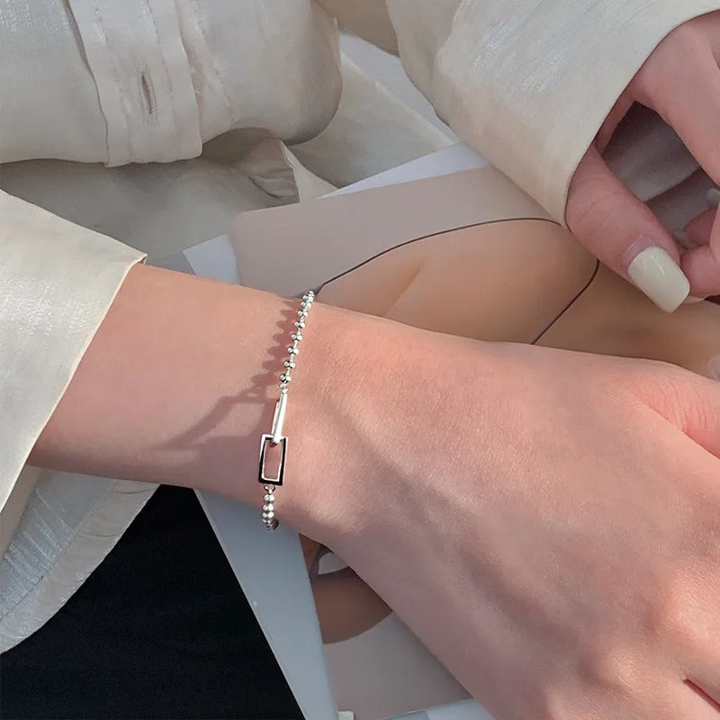 Carmiora - Silbernes Perlenarmband