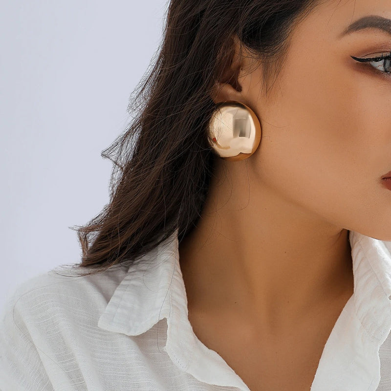 Carmiora - Elegante Metallkugel-Ohrringe