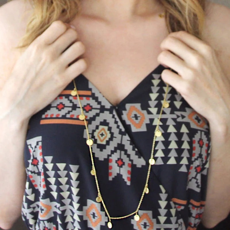 Lange Halskette mit Paillettenanhänger im Bohemian-Stil