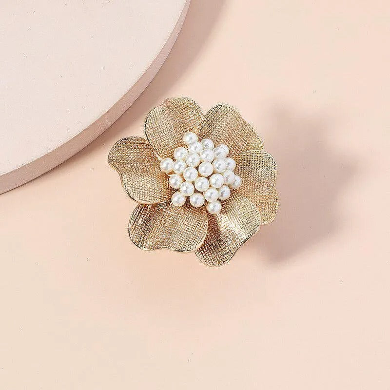 Carmiora - Eleganter Perlenblüten Ring