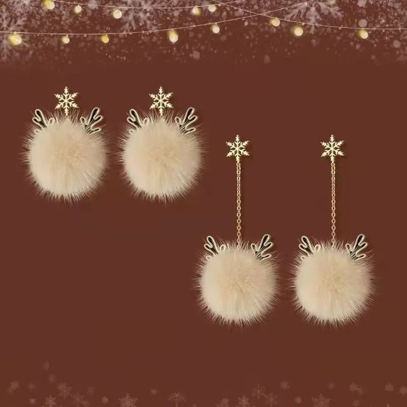 Weihnachtliche Schneeflocken-Geweih-Haarball-Ohrringe