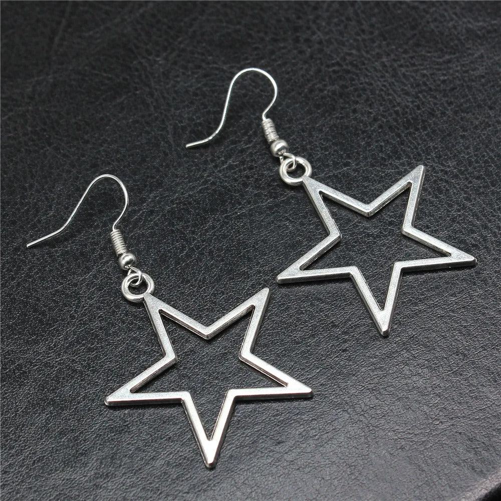 Carmiora - Zeitlose Star-Hollow-Ohrringe