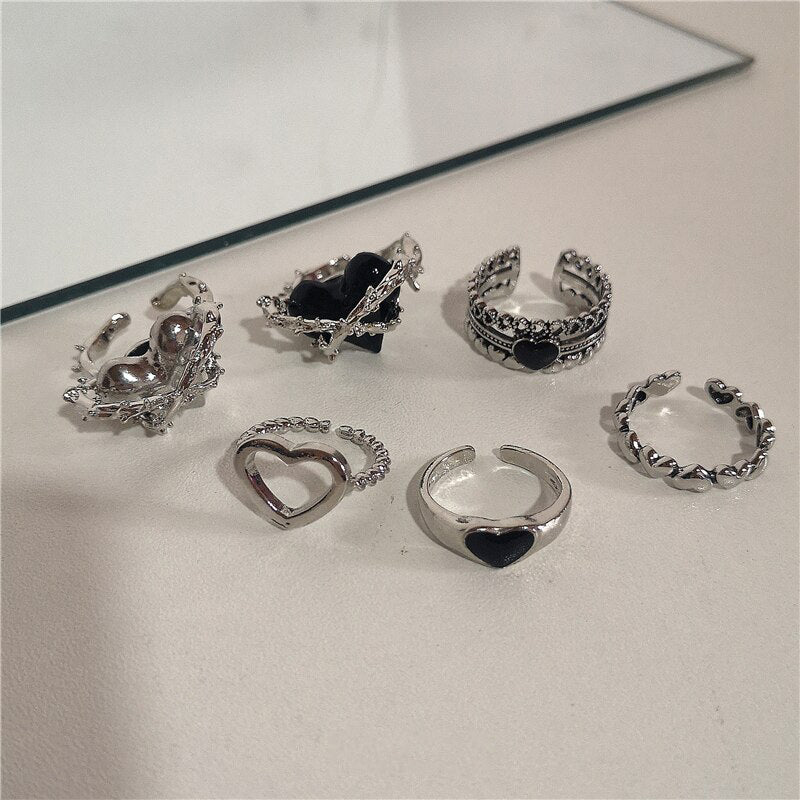Trendy, von der Gotik inspirierte, verstellbare Ringkollektion für Damen