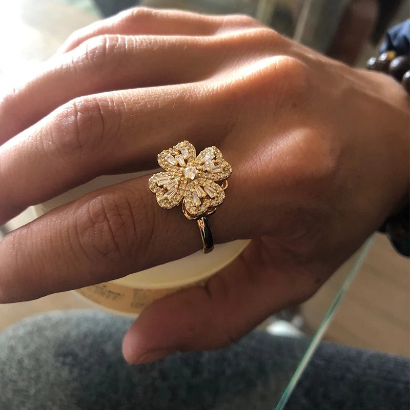 Carmiora - Drehendes vierblättriges Kleeblatt Ring