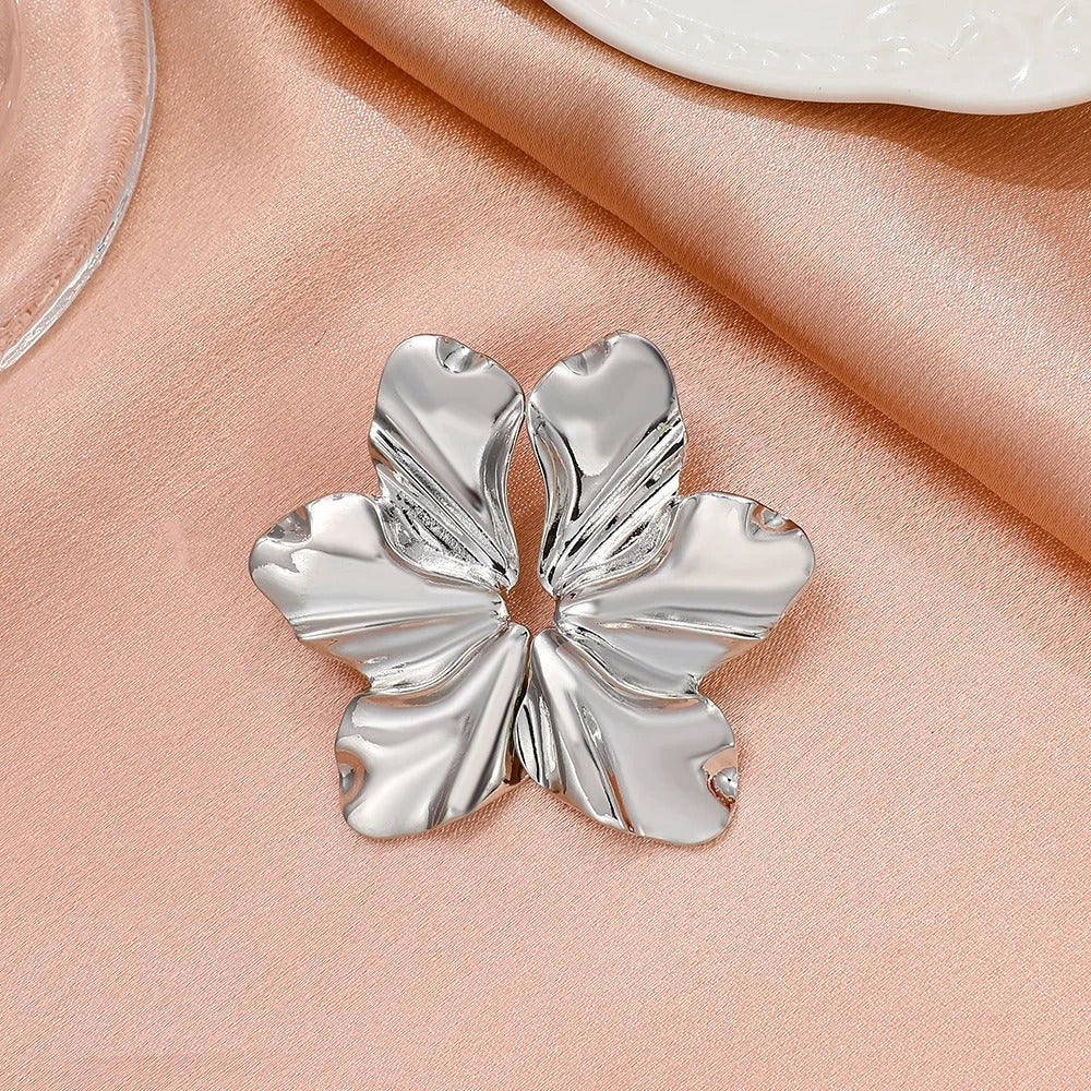 Carmiora - Zeitlose French Petal-Ohrringe