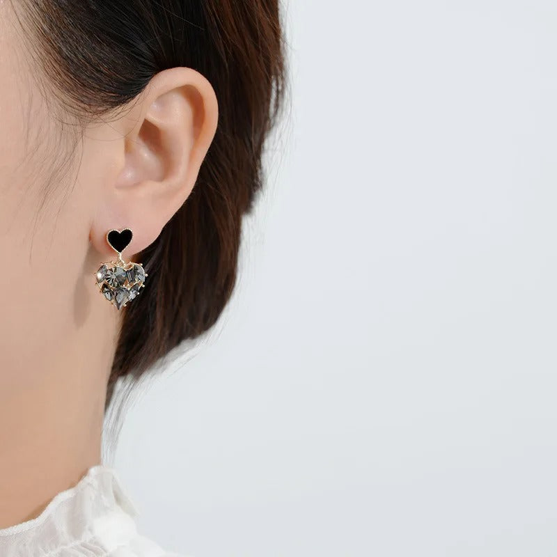 Carmiora - Bedazzled Strass-Love-Ohrringe